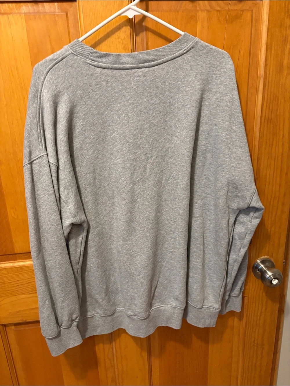 Old Navy Gray Crewneck Sweatshirt with Burgundy 'Hopeless Romantic' Print